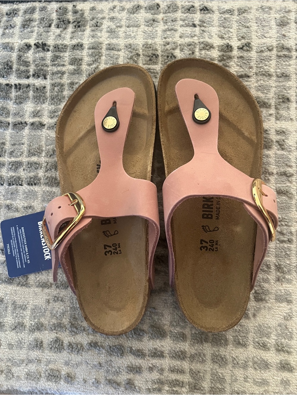 NWT Birkenstock Gizeh Big Buckle Nubuck Leather in Soft Pink, EU37
